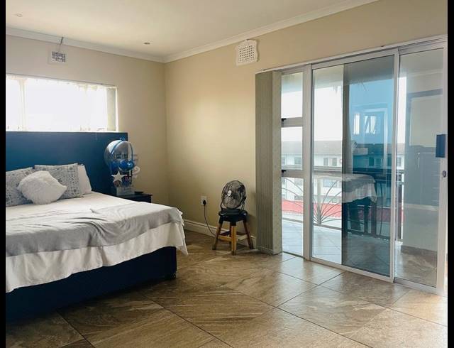 5 BEDROOM HOUSE FOR SALE IN BLUFF